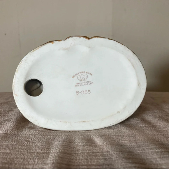 Kelvin Fine China Hand Painted Vintage Collectible Girl and Cat Figurine B-855 - Picture 4 of 5